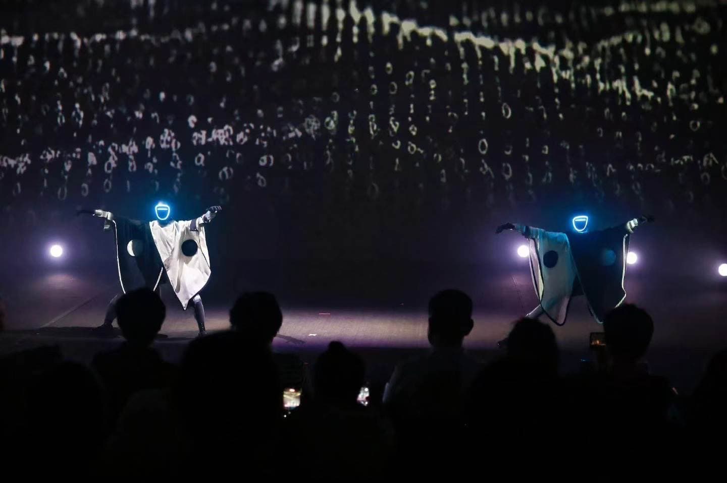 Synchronised stage show
